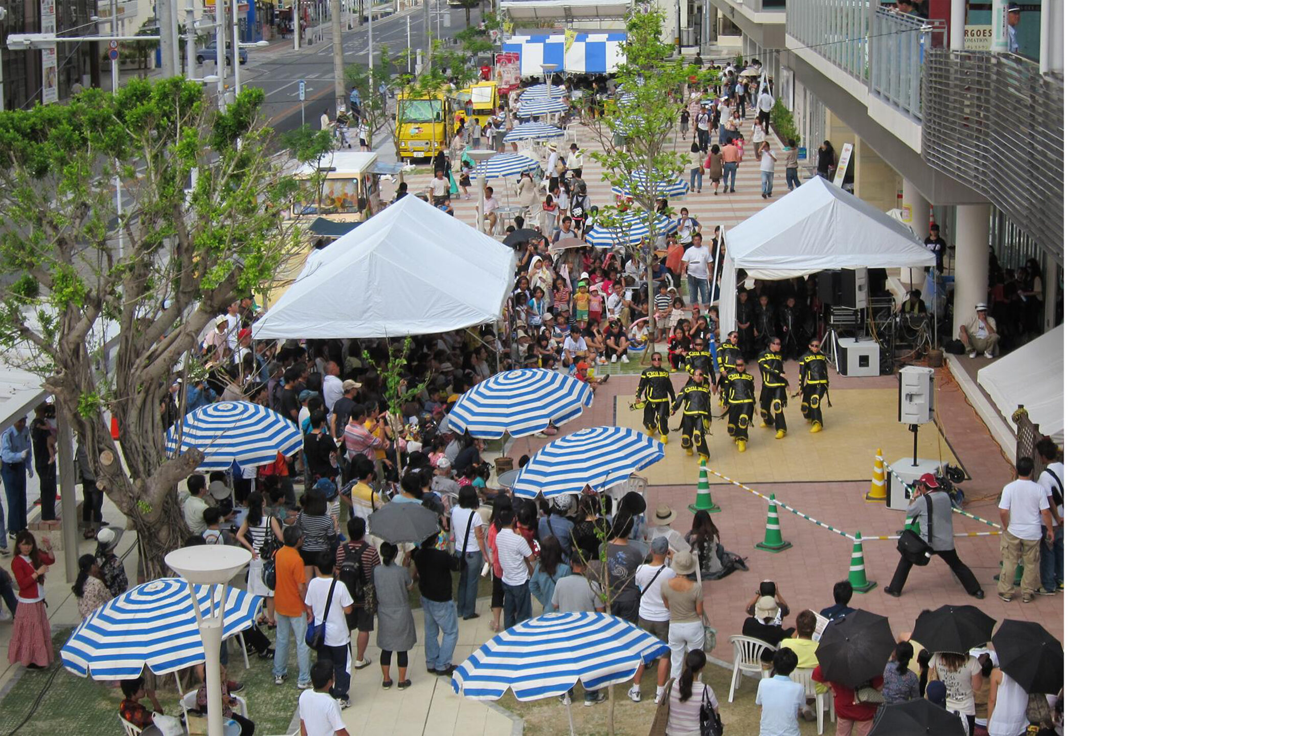 「牧志・安里地区第一種市街地再開発事業」“さいおんスクエア”まちびらき