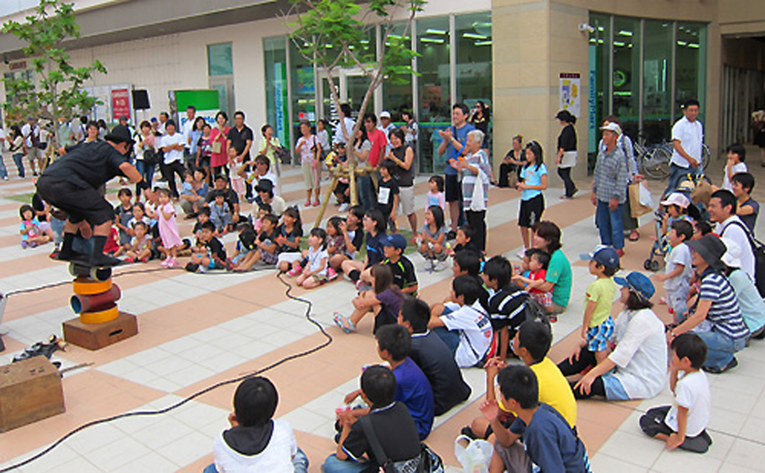 牧志・安里地区第一種市街地再開発事業（さいおんスクエア） 商業施設「カーゴス」オープニングイベント