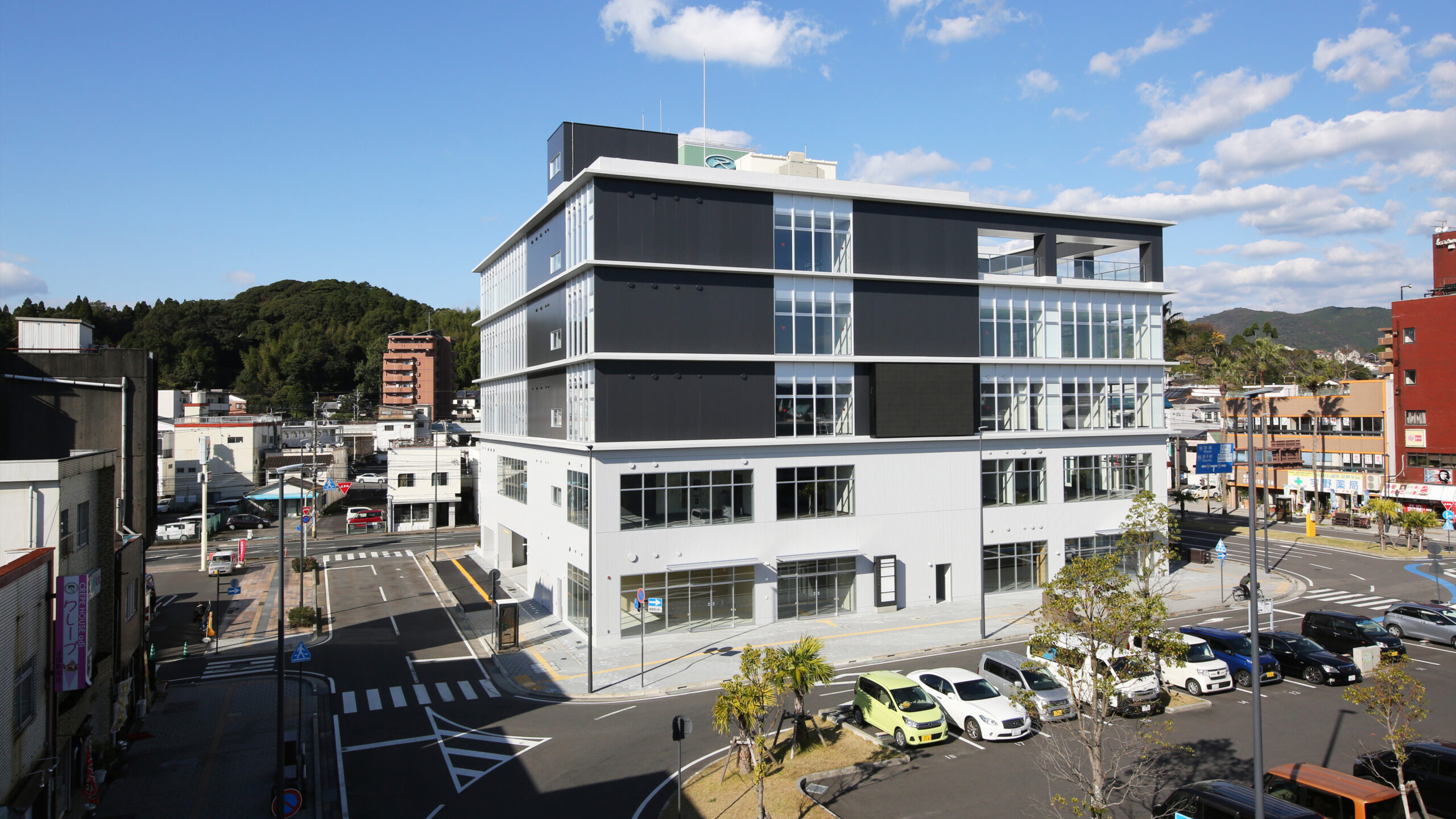 延岡駅前地区優良建築物等整備事業　（仮称）再開発ビル新築工事　竣工